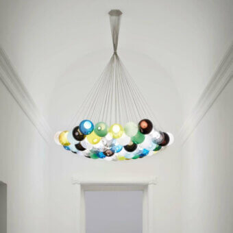 Distinguished Bocci 28 Cluster suspension lamp with organically arranged clear glass spheres and milk white lamp holders