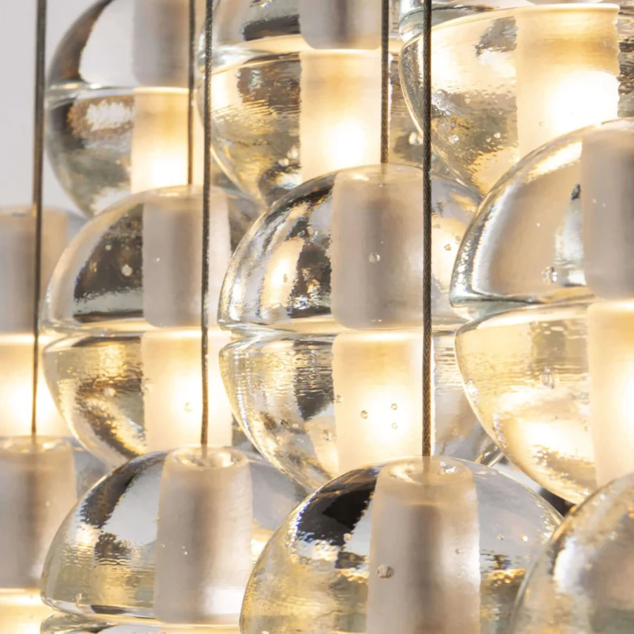 Elegant Bocci 14 Geometric suspension lamp with hand-blown glass spheres and silvery sheen