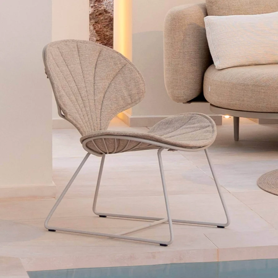 Superior Royal Botania Ostrea lounge chair with light beige textile and matte metal frame