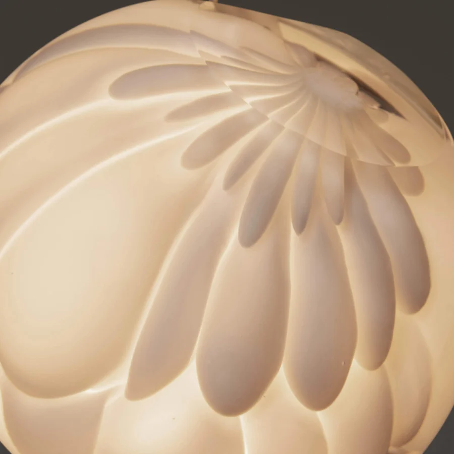 Distinguished Bocci 118 Single suspension lamp with off-white glass and spiraling petal-like structures offering a smooth matte finish