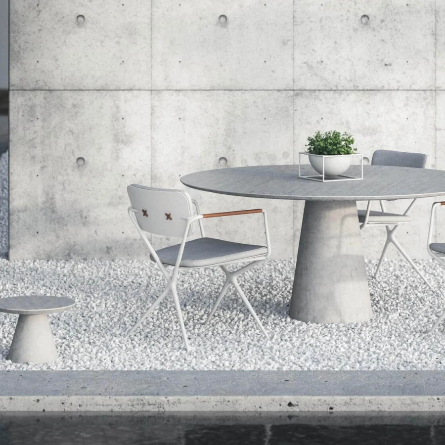 Exceptional Royal Botania Conix side table with conical base and round top in light gray Ductal® concrete with matte finish