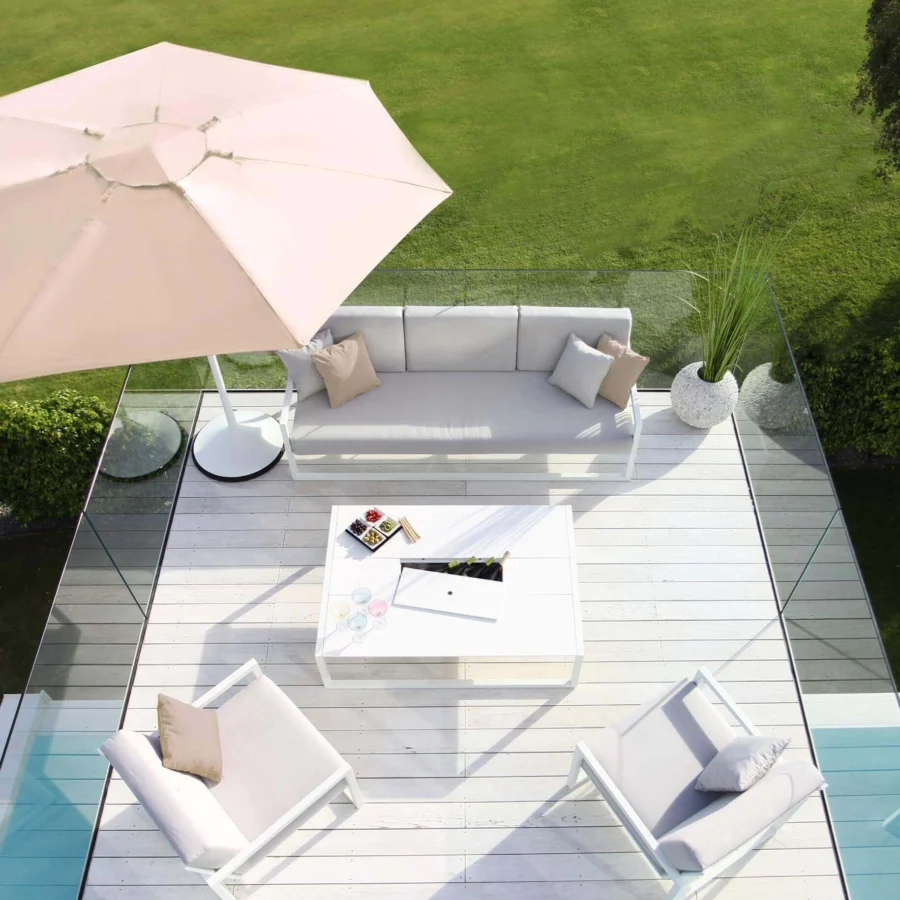 Elegant Royal Botania Ninix lounge sofa with linear matte white stainless steel frame and light gray Batyline cushions