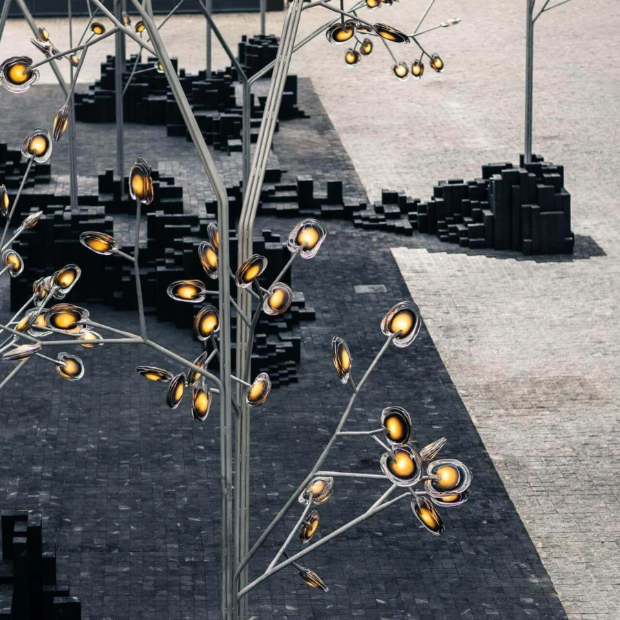 Exceptional Bocci 16 Tree floor lamp with uniquely layered colored glass and light silver metal frame