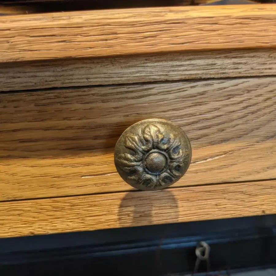 Woodbridge Furniture Pencil Desk #8